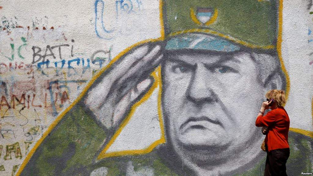 Zašto srpski nacionalisti proglašavaju sopstveni narod genocidnim?